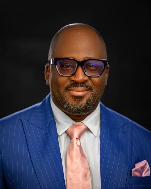 Desmond Elliot