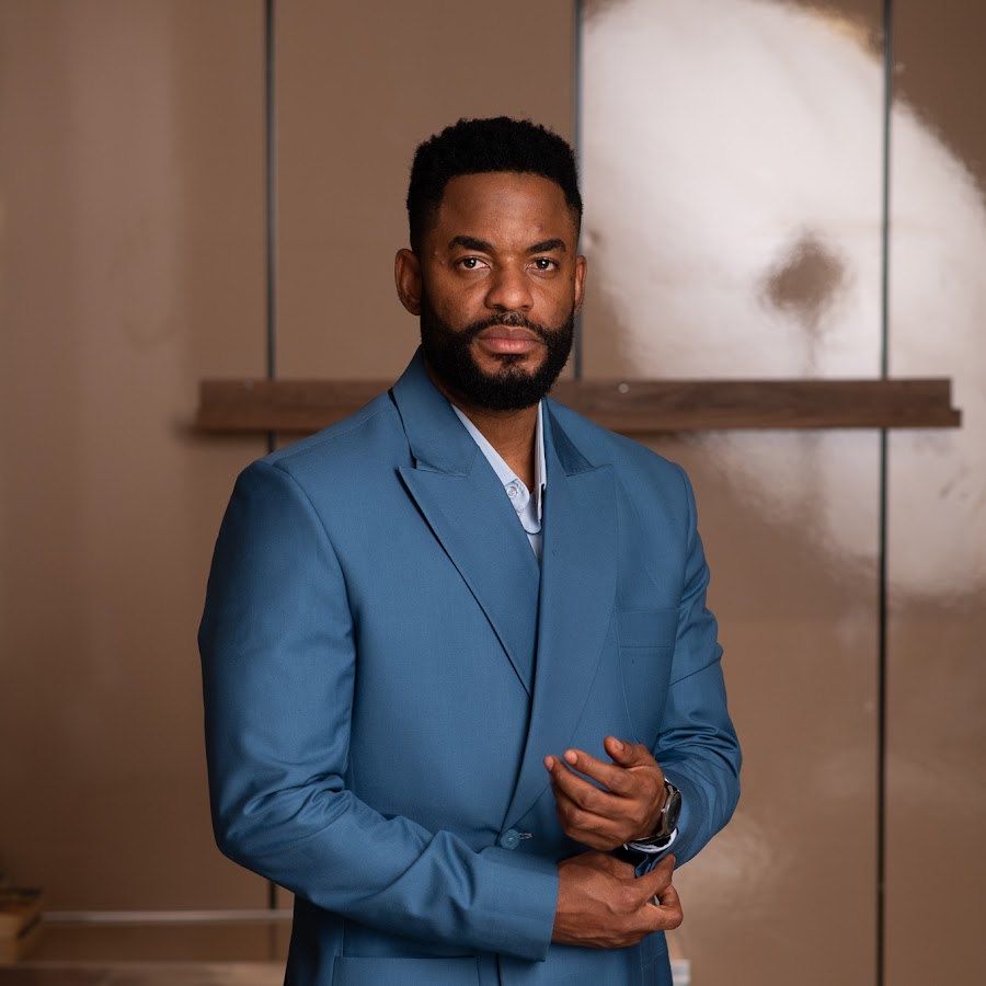 Chike Daniels
