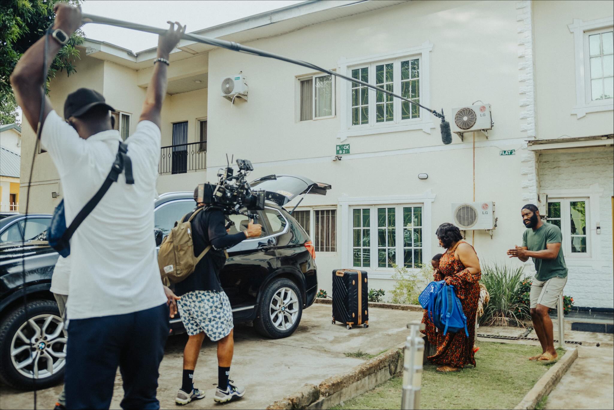 First Features Film 'At Ease' Explores PTSD in Nigerian Soldiers, Starring Samuel Asa'ah and Anee Icha 2 Anee Icha, Samuel Asa'ah, and Emmanuel Odunayo on the set of 'At Ease'